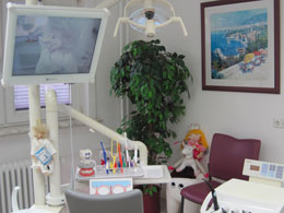 Behandlungsraum 1 Bild 1